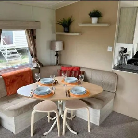 Nellys Nook פארק נופש Reighton